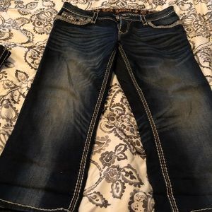Women’s Rock Revival Capri jeans